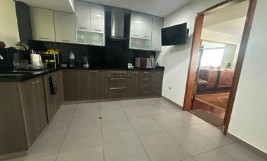 Amplio departamento con 2 terrazas en el corazón de Chacarilla ✨