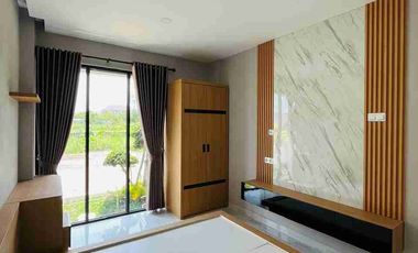 RUMAH BARU MEWAH 2 LANTAI MODERN DALAM CLUSTER EKLUSIF DI PUSAT KOTA WATES