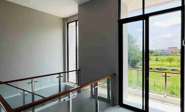 RUMAH BARU MEWAH 2 LANTAI MODERN DALAM CLUSTER EKLUSIF DI PUSAT KOTA WATES