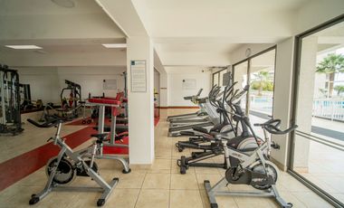 SE VENDE DEPTO EN COND. TRES MARES, CARIBE.