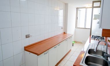 SE VENDE DEPTO EN COND. TRES MARES, CARIBE.