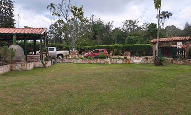 PARCELA MESA SANTOS  DE 2500 METROS CERCA PEAJE CONJUNTO