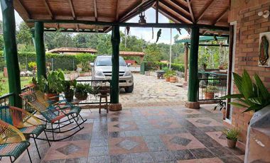 PARCELA MESA SANTOS  DE 2500 METROS CERCA PEAJE CONJUNTO