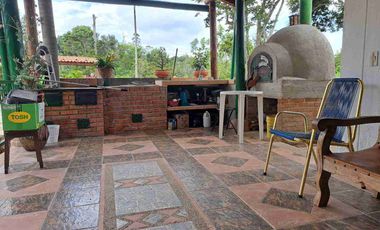 PARCELA MESA SANTOS  DE 2500 METROS CERCA PEAJE CONJUNTO