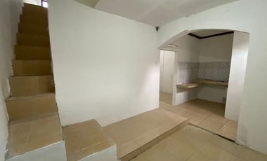 Dikontrakan Rumah 5 kamar tidur daerah Setiabudi karet karya