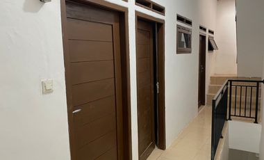 Dikontrakan Rumah 5 kamar tidur daerah Setiabudi karet karya
