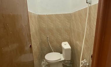 Dikontrakan Rumah 5 kamar tidur daerah Setiabudi karet karya