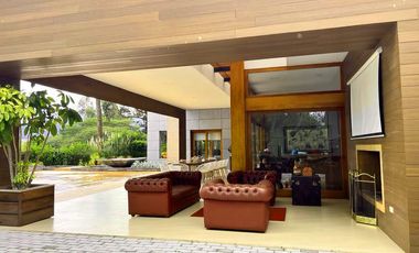 ESPECTACULAR CASA DE VENTA POR HILACRIL TUMABCO!!  PISCINA!!  VISTA!!