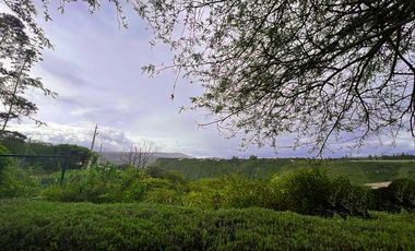 ESPECTACULAR CASA DE VENTA POR HILACRIL TUMABCO!!  PISCINA!!  VISTA!!