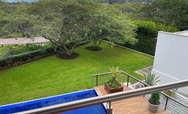 ESPECTACULAR CASA DE VENTA POR HILACRIL TUMABCO!!  PISCINA!!  VISTA!!