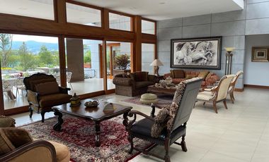 ESPECTACULAR CASA DE VENTA POR HILACRIL TUMABCO!!  PISCINA!!  VISTA!!