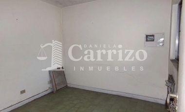 LOCAL COMERCIAL CON VIVIENDA EN AVENIDA ENTRE RIOS AL 1500, BALVANERA, CABA.