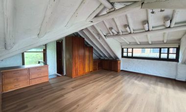 CASA CAMPESTRE EN ARRENDAMIENTO CERCA DE PIEDRA CHIA A770