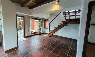 CASA CAMPESTRE EN ARRENDAMIENTO CERCA DE PIEDRA CHIA A770