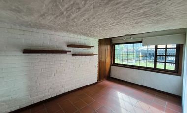 CASA CAMPESTRE EN ARRENDAMIENTO CERCA DE PIEDRA CHIA A770