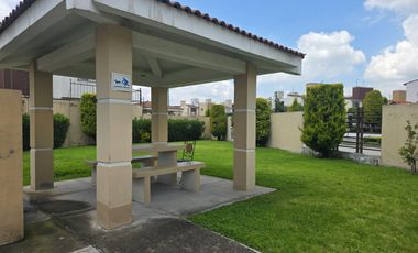 CASA AMPLIADA EN RENTA, MISIONES 1, CERCA AEROPUERTO, PARQUE 2000, TOLUCA