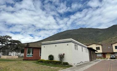 Casa en venta, Avda. Manuel Córdova Galarza, Conjunto Alcázar de Córdova, Pomasqui, Quito