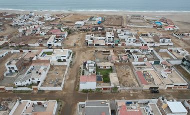 🌊 ¡Terreno En Esquina A 1 Cuadra Del Mar En Punta Negra! 🏝️