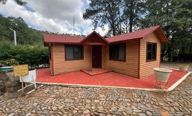 Terreno con 3 cabañas y salón de eventos en Los Capulines, Jalisco