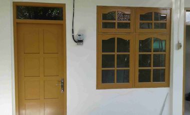 DI SEWA 1 UNIT KAMAR PETAK UTK PASUTRI/KELUARGA