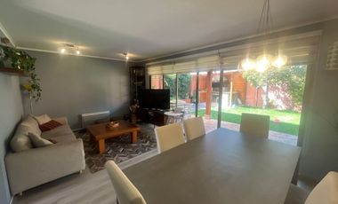 Casa dos pisos aislada  a la venta Condominio Valle Araucarias