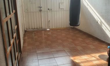 EXCELENTE CASA DE 2 NIVELES