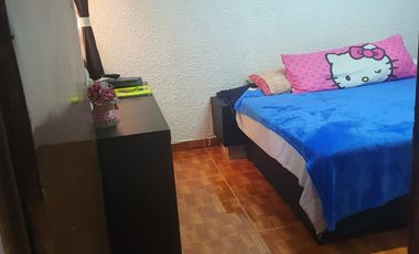 EXCELENTE CASA DE 2 NIVELES