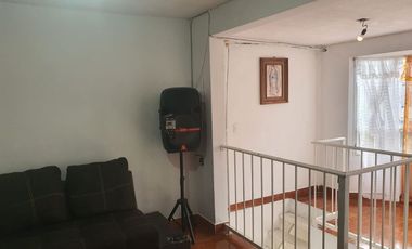 EXCELENTE CASA DE 2 NIVELES