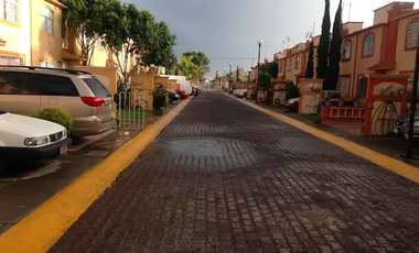 Vive con Estilo en Condominio Republica Dominicana, Las Americas – ¡Casa en Venta! 🏡