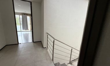 CASA EN RENTA DENTRO FRACCIONAMIENTO PRIVADO EN ALTOZANO