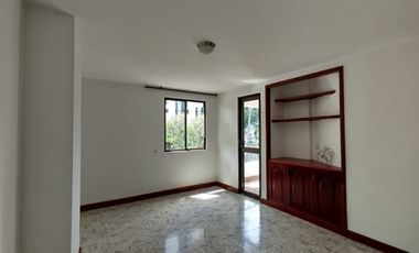 Apartamento en arriendo en Los Alpes