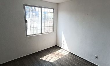 BONITA CASA RECIEN REMODELADA