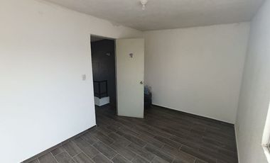 BONITA CASA RECIEN REMODELADA