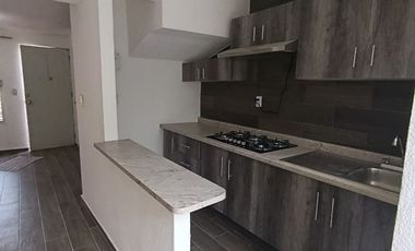 BONITA CASA RECIEN REMODELADA