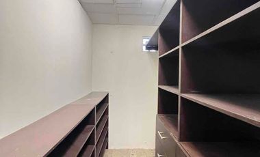 Venta de villa, una planta, 3 dormitorios en la Alborada XI, sector cerrado