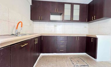 Venta de villa, una planta, 3 dormitorios en la Alborada XI, sector cerrado