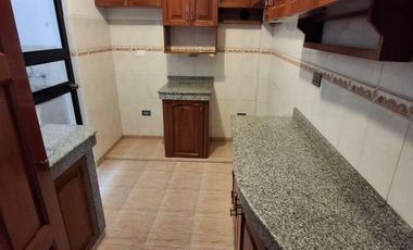 Se Alquila Departamento 1er Piso, Urb. Sagitario, Surco.