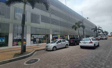 PARQUEADERO DE VENTA CIUDAD DEL RÍO - SECTOR PUERTO SANTANA
