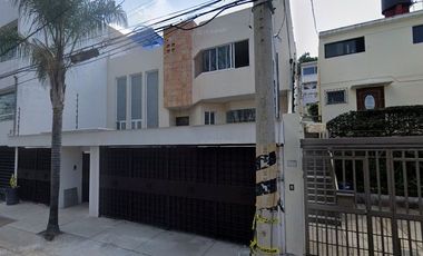 Hermosa y amplia casa en remate bancario en Las Arboledas, 52957 Cdad. López Mateos, Méx. (NO SE ACEPTAN CREDITOS HIPOTECARIOS)