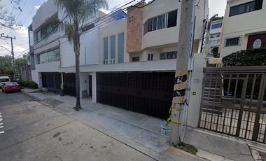 Hermosa y amplia casa en remate bancario en Las Arboledas, 52957 Cdad. López Mateos, Méx. (NO SE ACEPTAN CREDITOS HIPOTECARIOS)