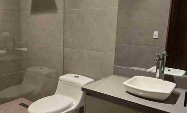 RENTO ESPECTACULAR CASA