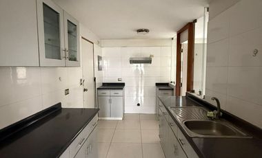 Departamento en Venta – Miraflores, Av. Alfredo Benavides – Cerca al Parque Kennedy