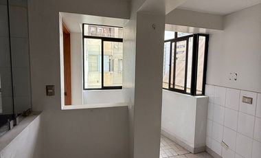 Departamento en Venta – Miraflores, Av. Alfredo Benavides – Cerca al Parque Kennedy