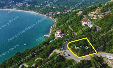 LOTE EN LA ROPA FRENTE AL CERRO DEL VIGIA