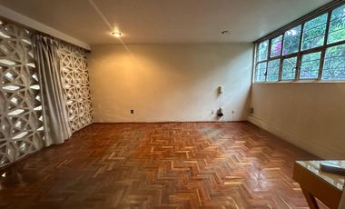 CASA EN TUXPAN, ROMA SUR CON USO DE SUELO H3/20/7 – 13 M DE FRENTE Y GRAN POTENCIAL DE DESARROLLO