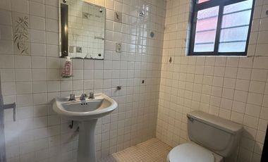 CASA EN TUXPAN, ROMA SUR CON USO DE SUELO H3/20/7 – 13 M DE FRENTE Y GRAN POTENCIAL DE DESARROLLO