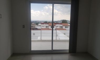 En renta linda casa en el Fracc. Lomas de Juriquilla, Querétaro, Qro.