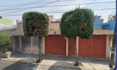 Casa en venta en Bosques de Aragón, Ciudad Nezahualcóyotl