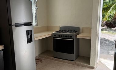 Casa de tres recámaras en renta, en Chicxulub Puerto