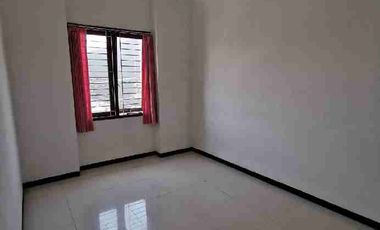 sewa rmh 3Lt ploso timur,5menit ke UNAIR,DR Soetomo